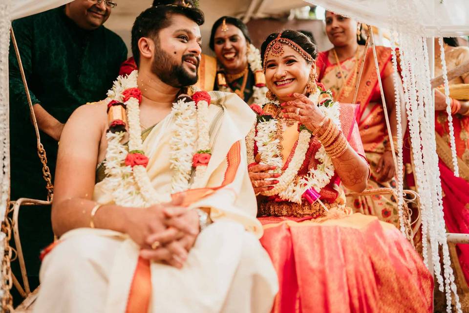 Candid wedding moments