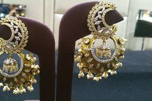 Diyaash Fine Jewelry By Dolly Gurbani