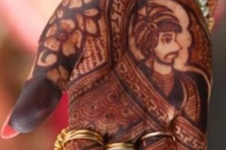 Groom figure bridal mehndi