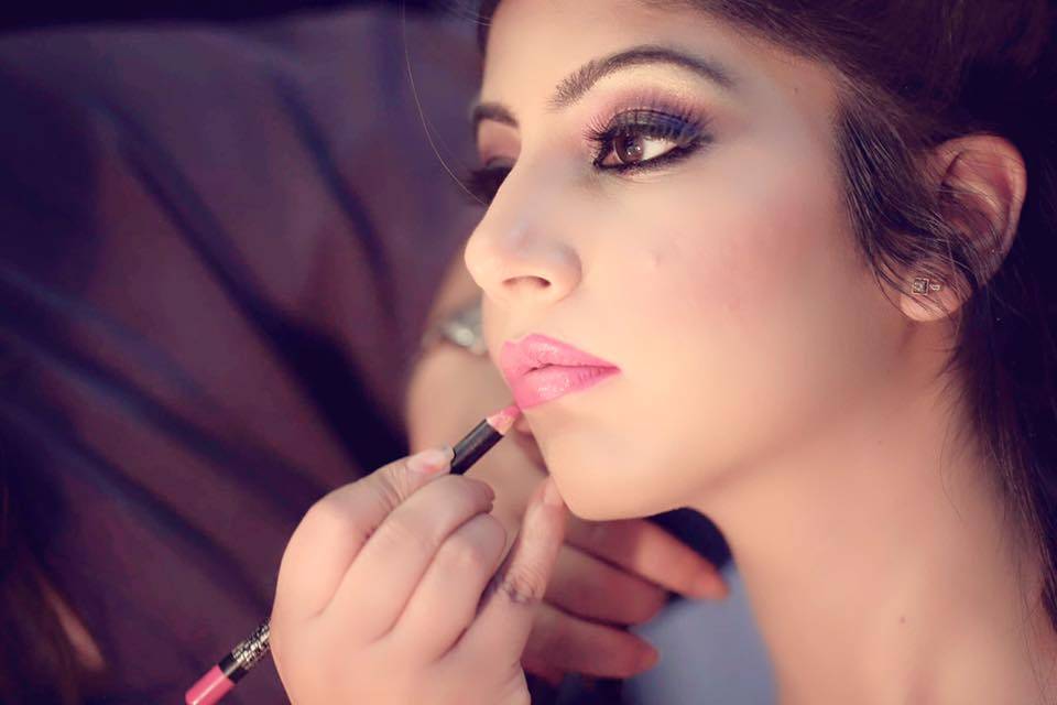 Ruhani Puri Professional Makeup Artist