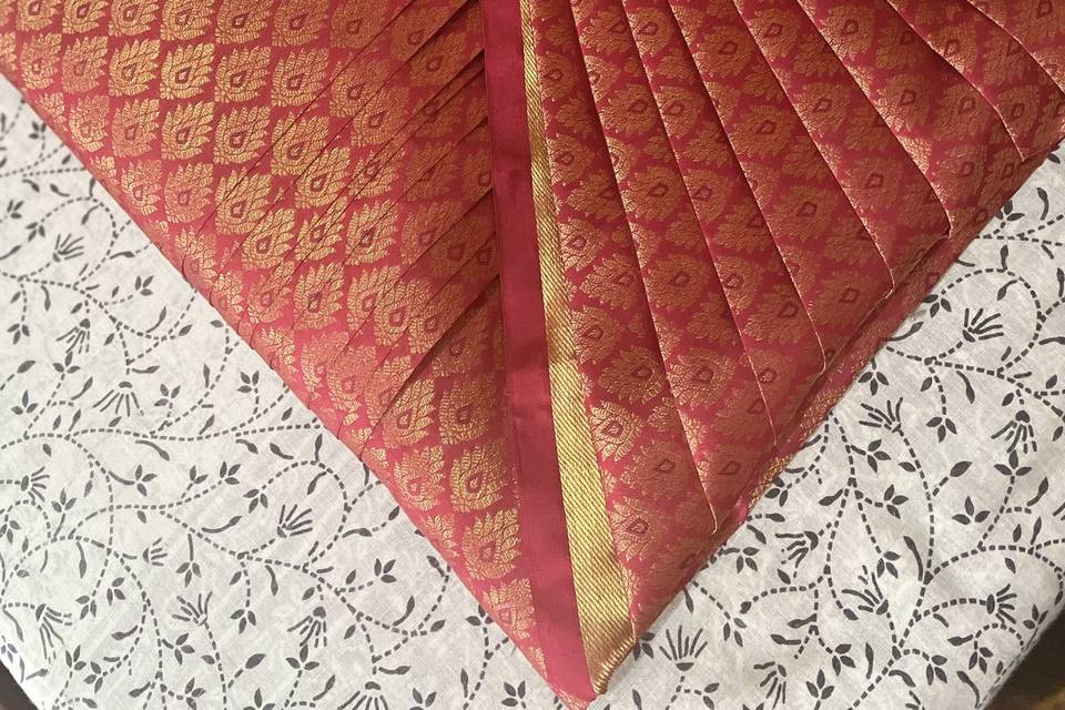 Saree box folding prepleating