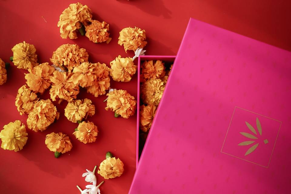 Pink utsav Gift Box