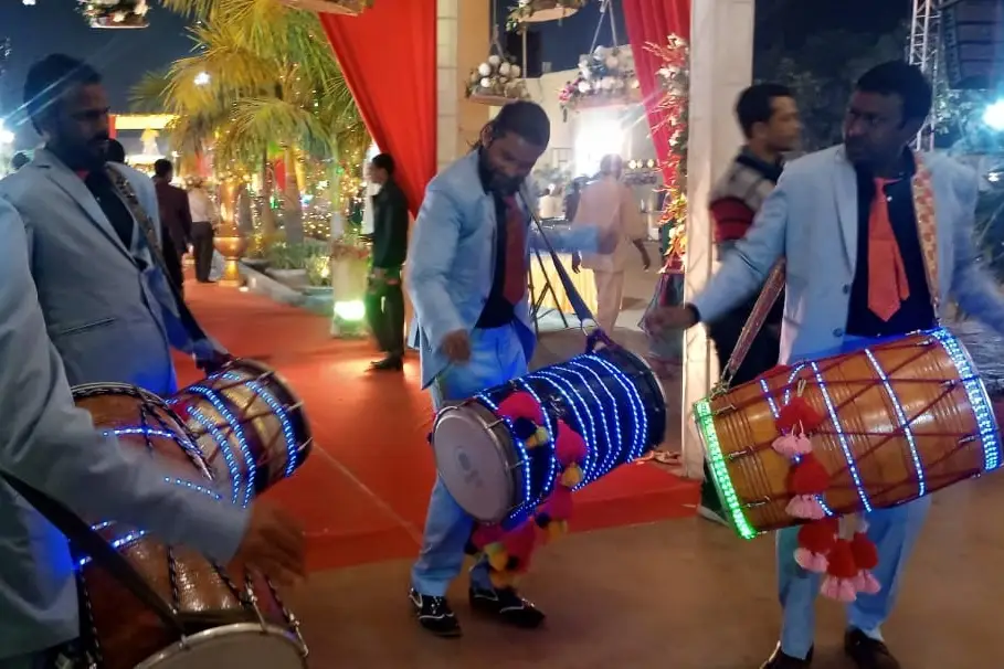 Punjabi deals dhol tasha