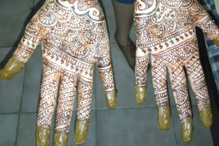 Naaz Mehendi, Bangalore