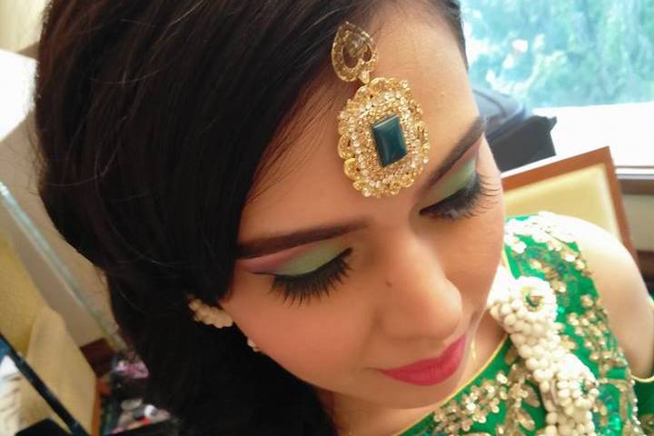 Zainab Sayyed Makeup Artist