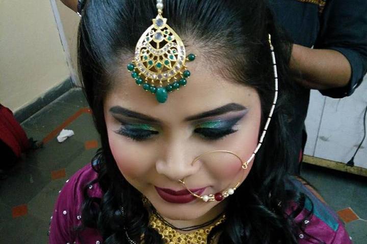 Zainab Sayyed Makeup Artist