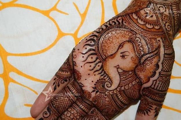 Top 50+ SIMPLE MEHNDI DESIGNS FOR HANDS IN DIFFERENT STYLES