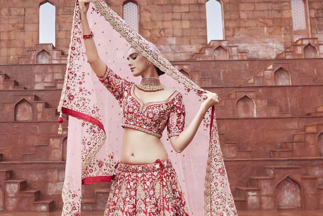 Gorgeous Lehenga Designs Every 2022 Bride Must Check Out! | Best indian  wedding dresses, Traditional fashion, Lehenga designs