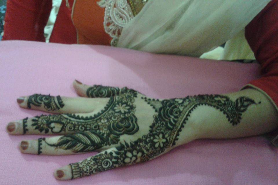 Intricate mehendi designs