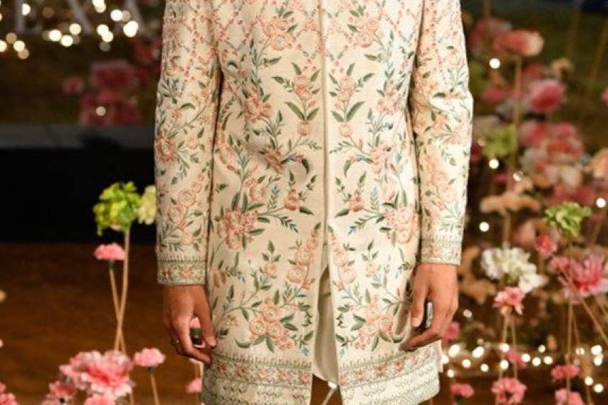 Buy Groom Man in Sherwani Wedding Svg Cut Svg Files for Online in India -  Etsy