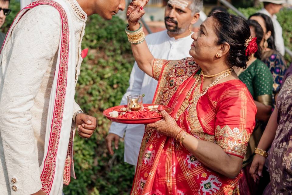 Groom wellcome dwarchar