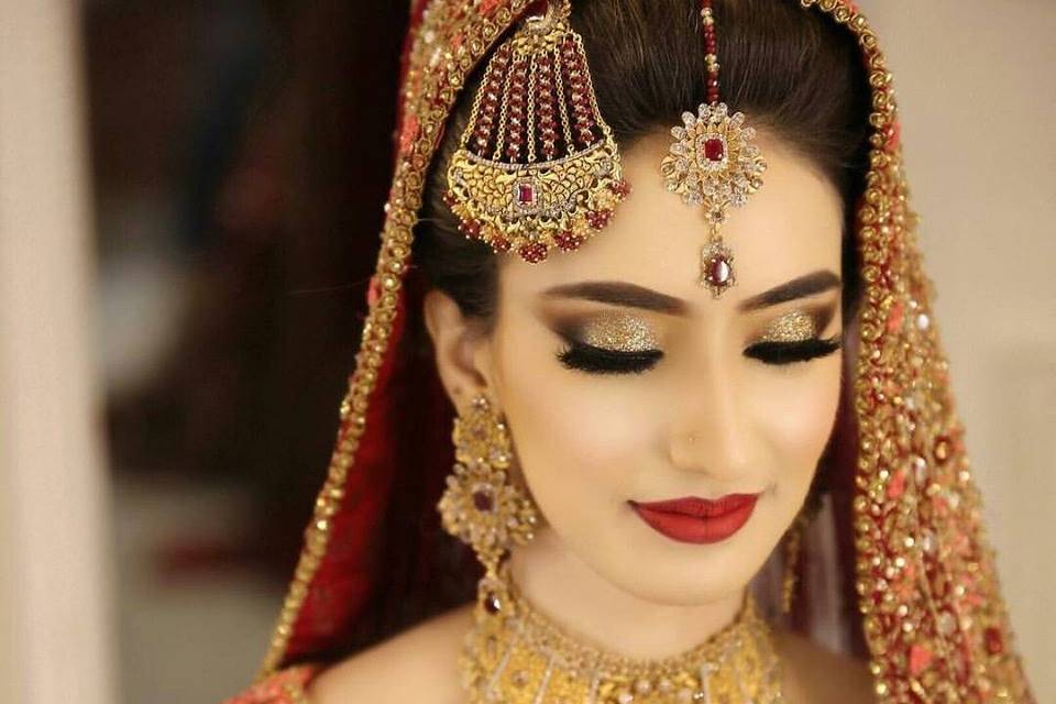 Makeup by Lubna Malik