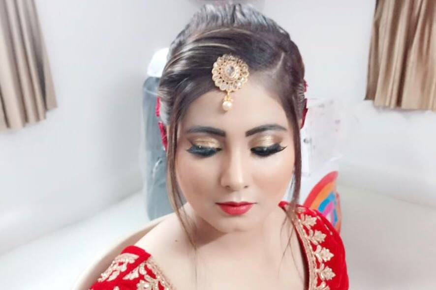 Bridal makeup