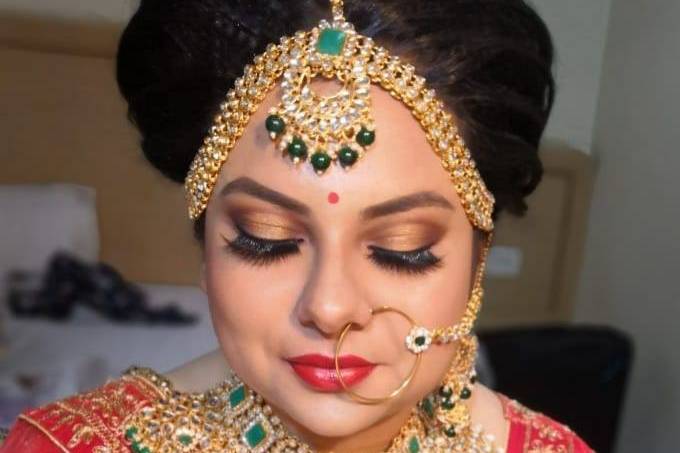 Bridal makeup