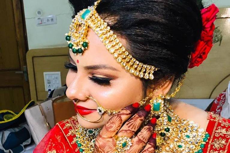 Bridal makeup