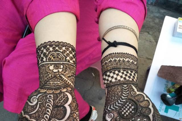 Best Mehandi Artist in Delhi | Rinku Mehandi Artist