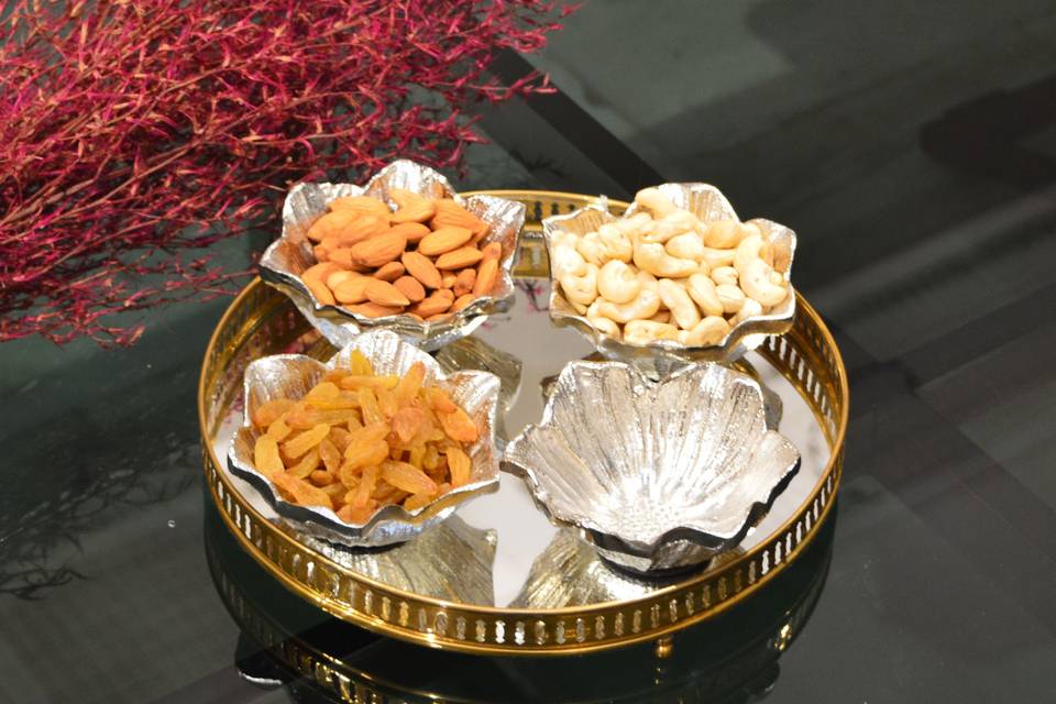 Mirror Tray & Bowls