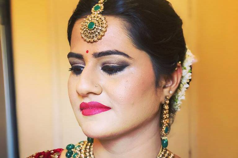 Blessed Makeup Mistress by Bushra Madhiya