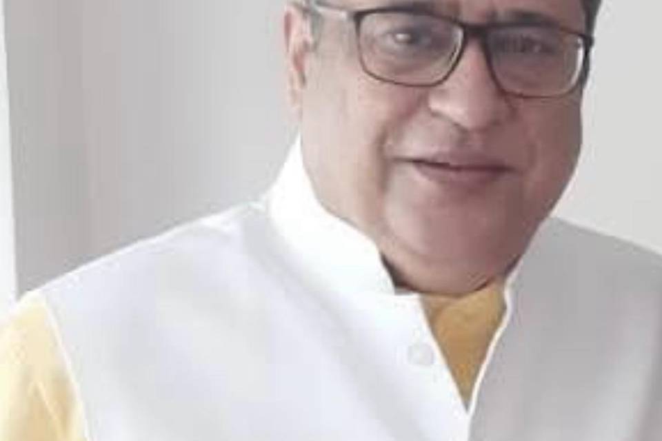 Dr Sanjeev Trivedi