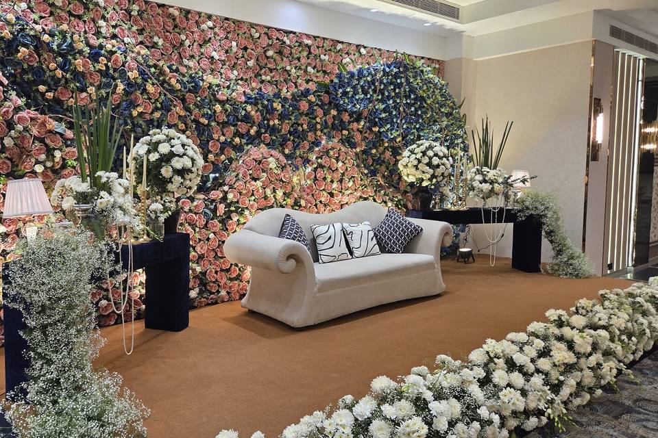Oval Banquet Stage