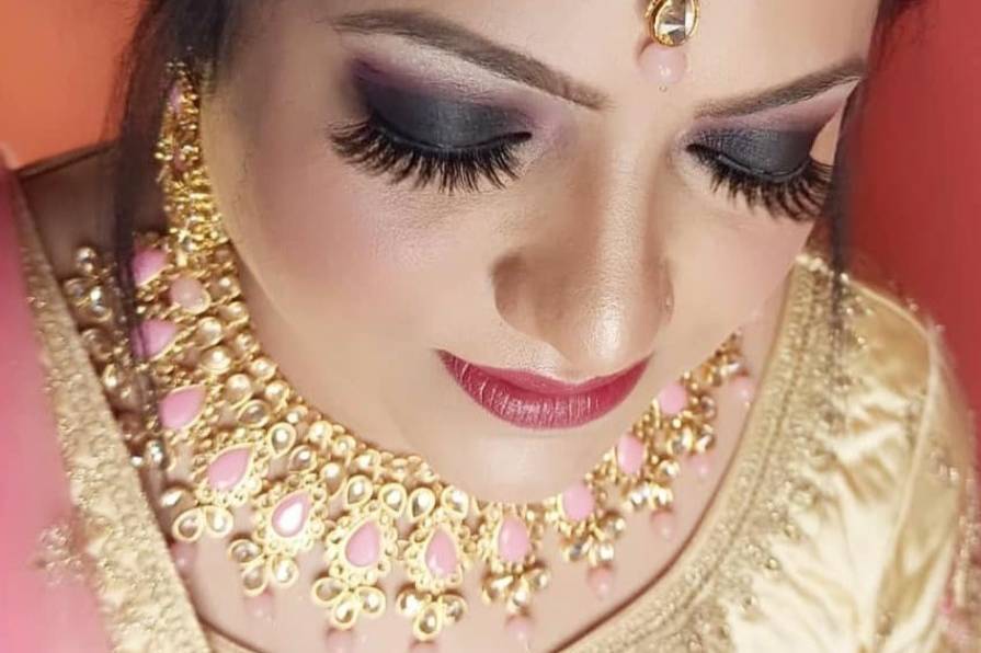 Swatii Makeup Studio, Sector 135, Noida - Makeup Salon - Noida Expressway -  