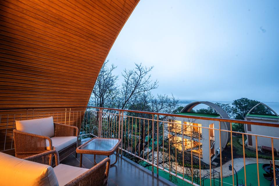 Ark Lake Resort