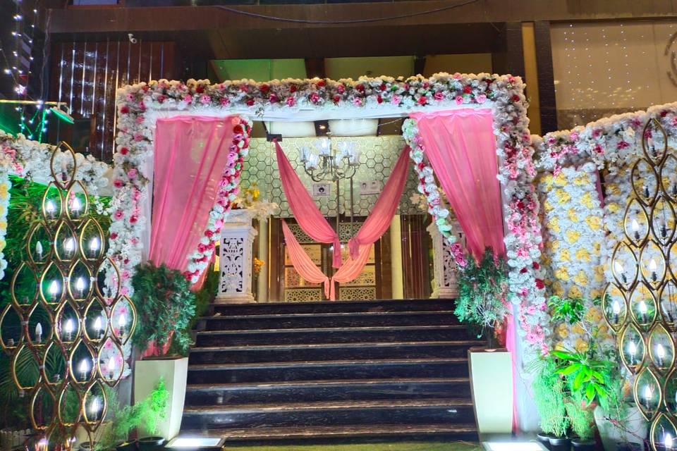 Entrance decor