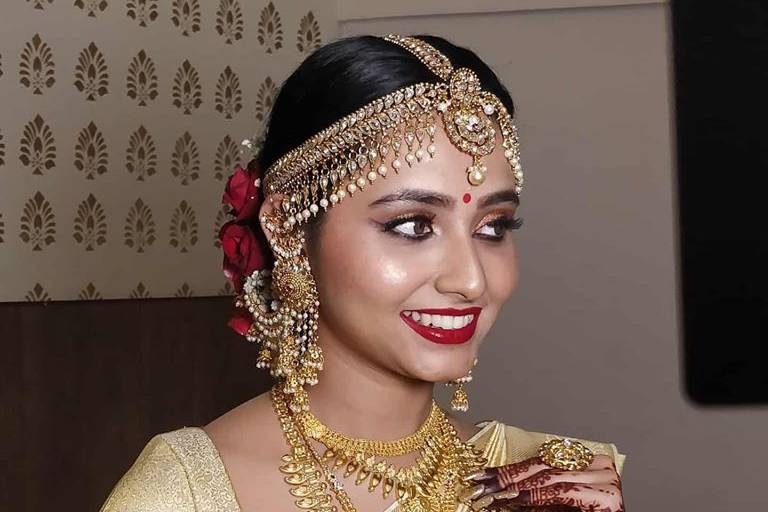 Makeup Artist Kavita Desai