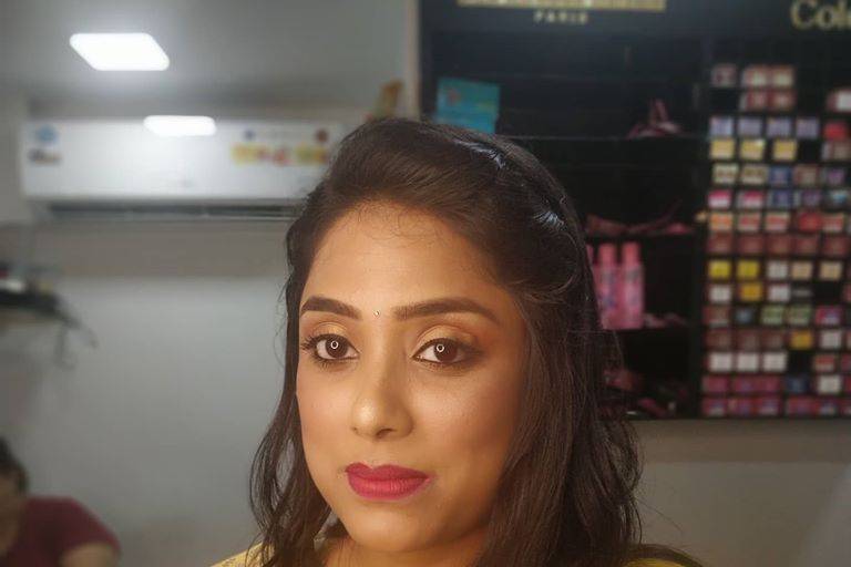 Makeup Artist Kavita Desai