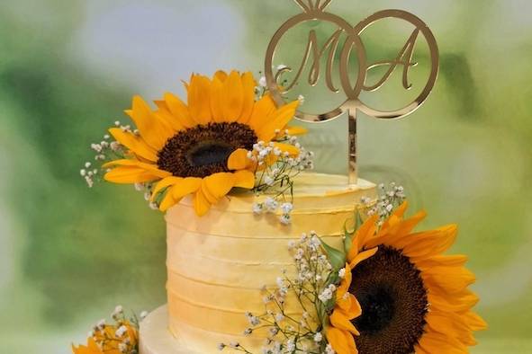 Sunflower Engagement cake