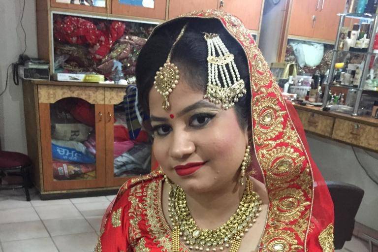Anju Beauty Parlour, Sahnewal