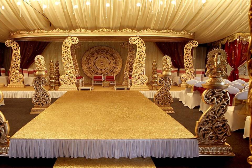Royal wedding decor