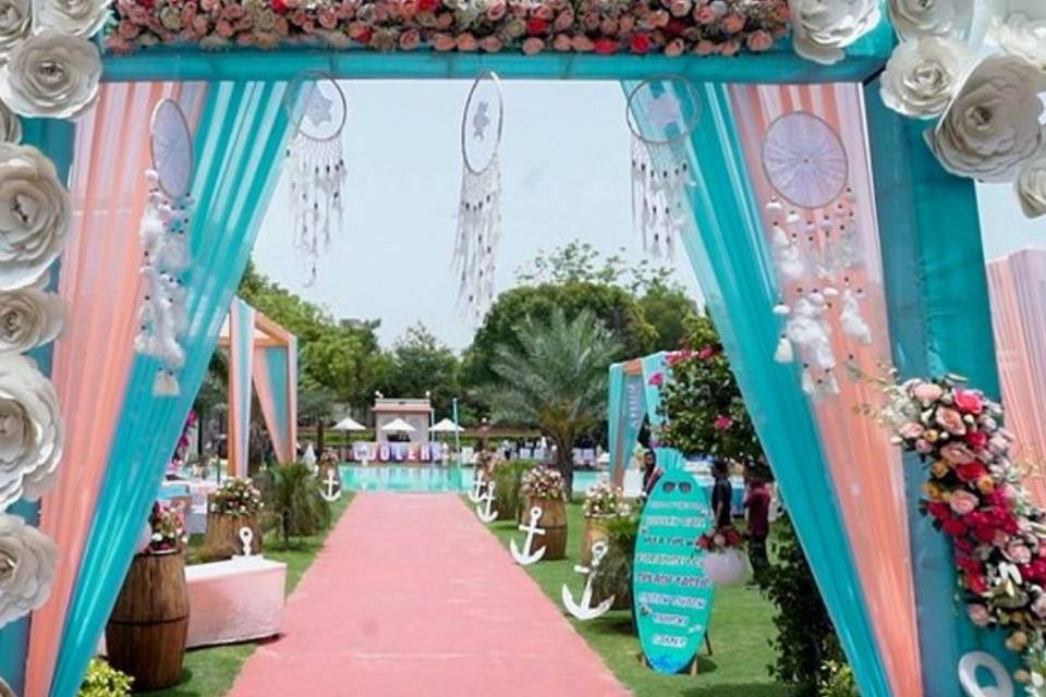 Pool Party Decor