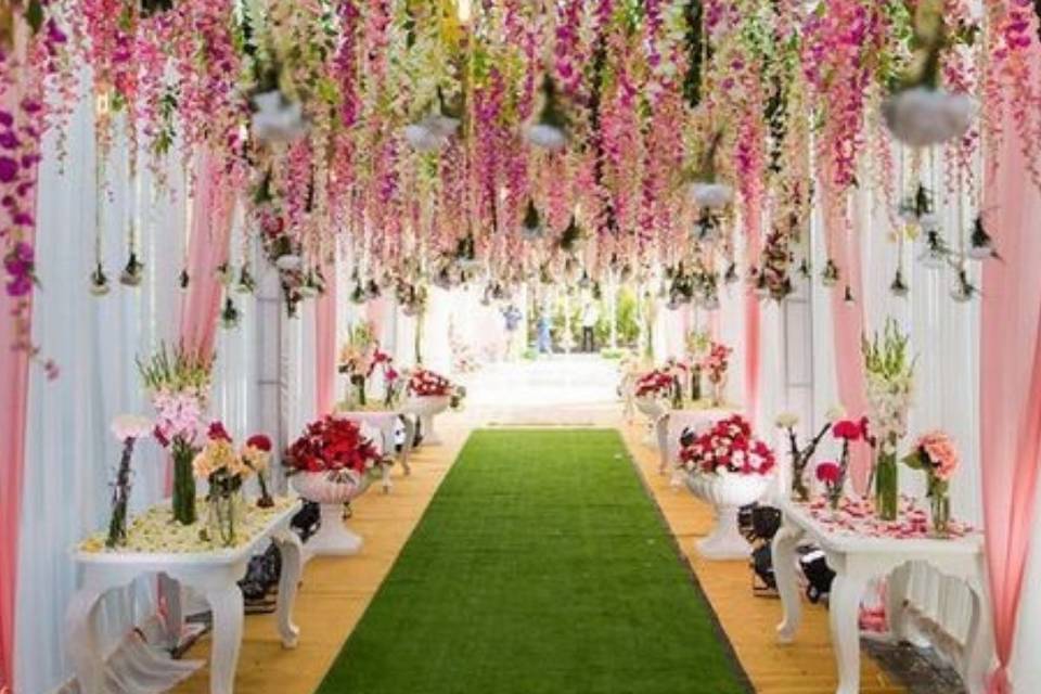 Passage Decor