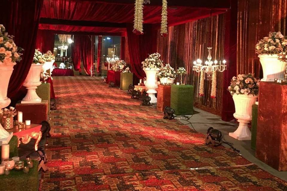 Passage Decor
