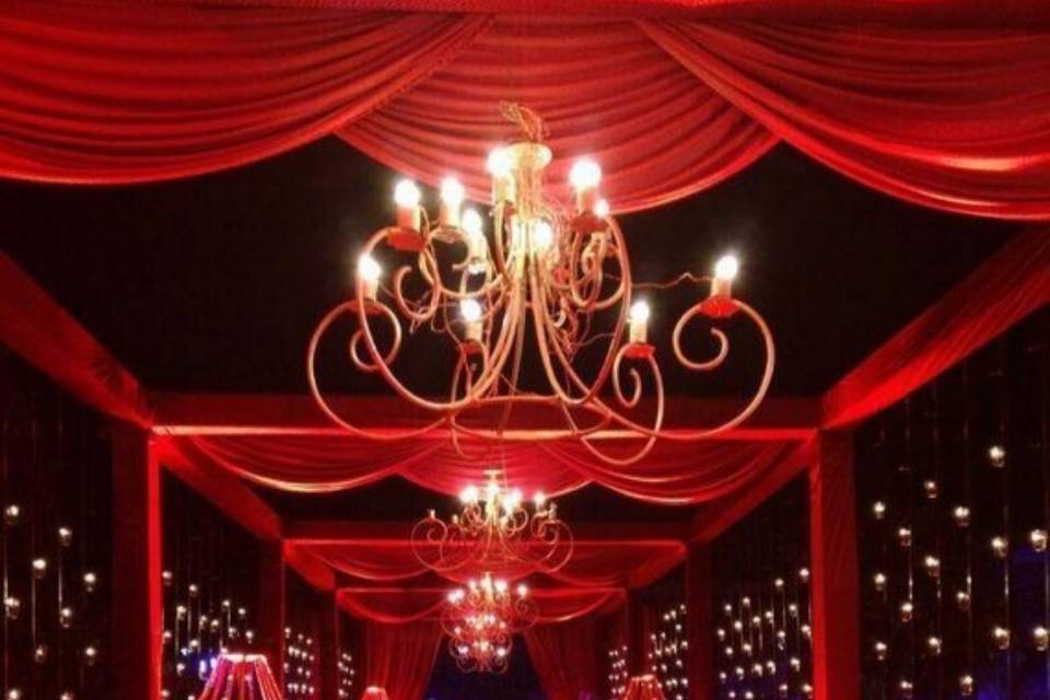Passage Decor