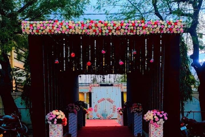 Entrance decor