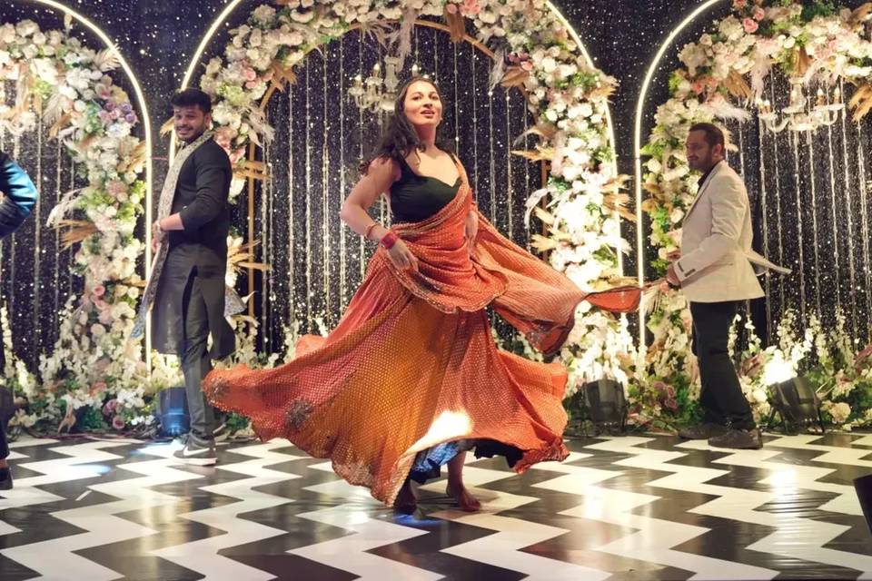 Swarna V Wedding Choreographer