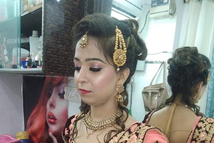 Shubh Beauty Parlour