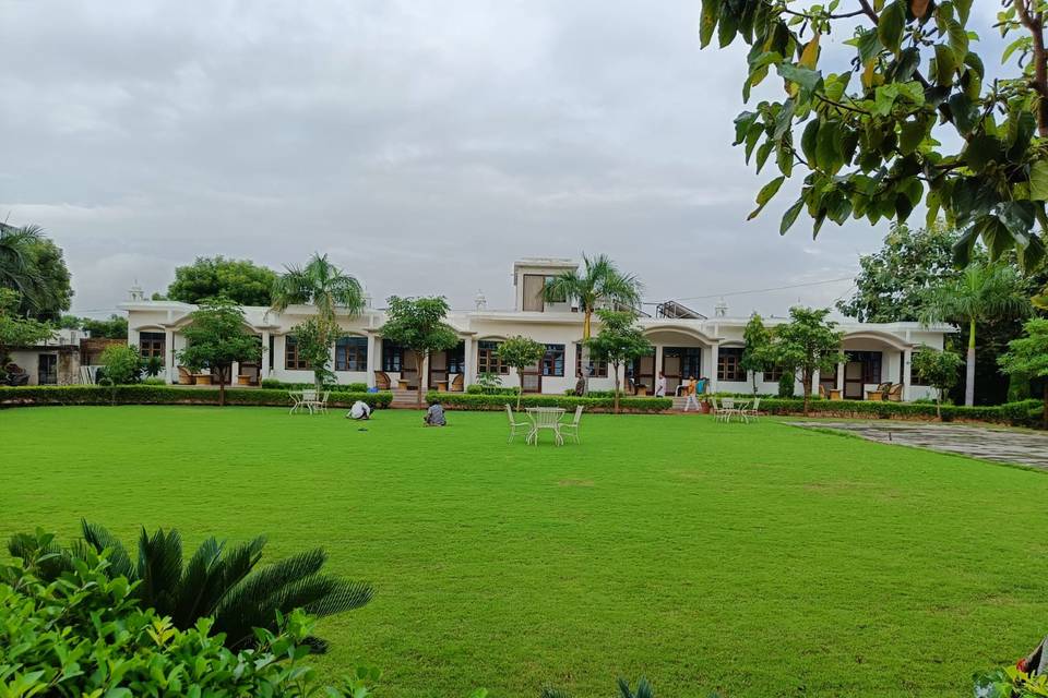 Gulmohar Sariska Resort