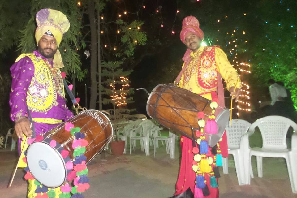 Dhol performance