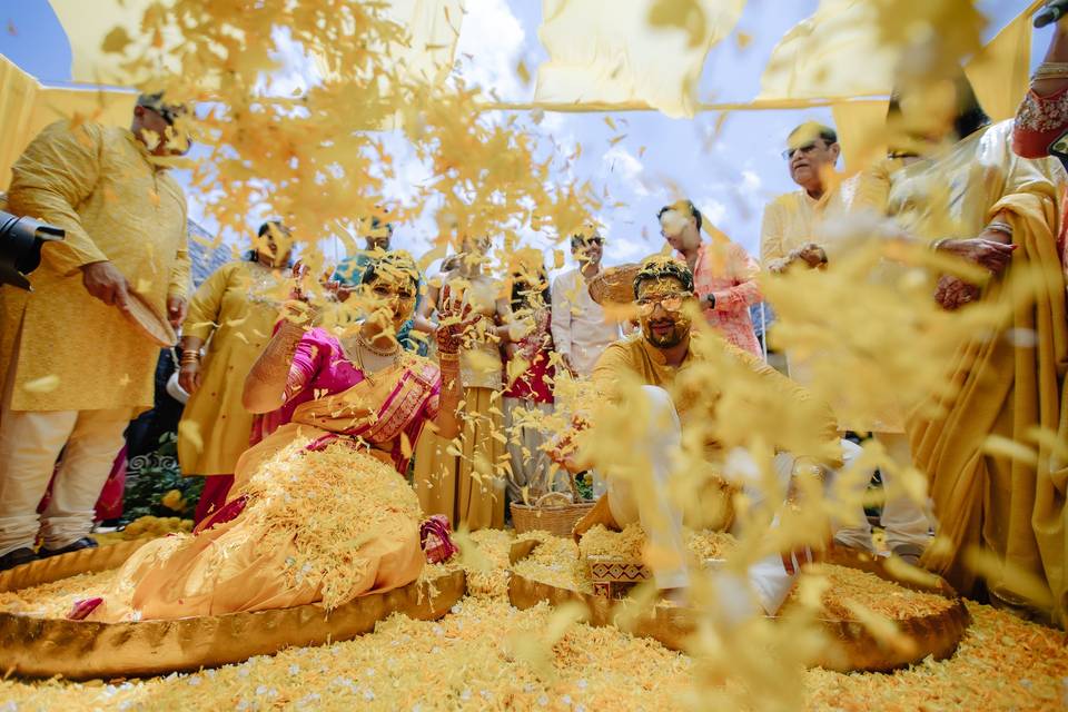 Pholon ki holi