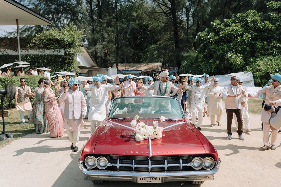 Groom entry
