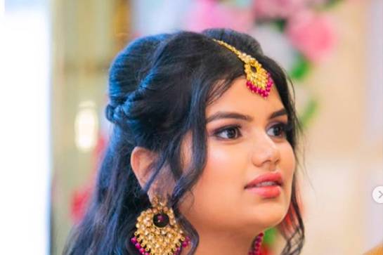 Party makeup
