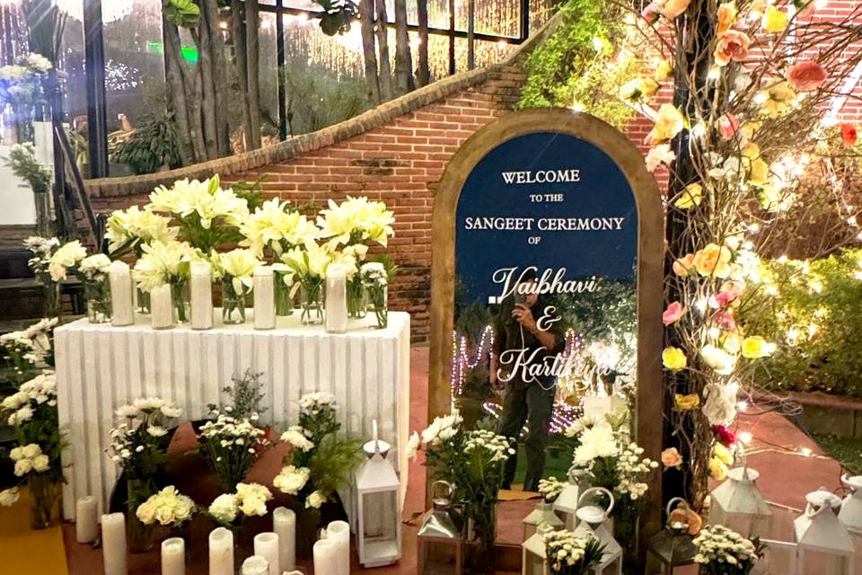 Welcome board