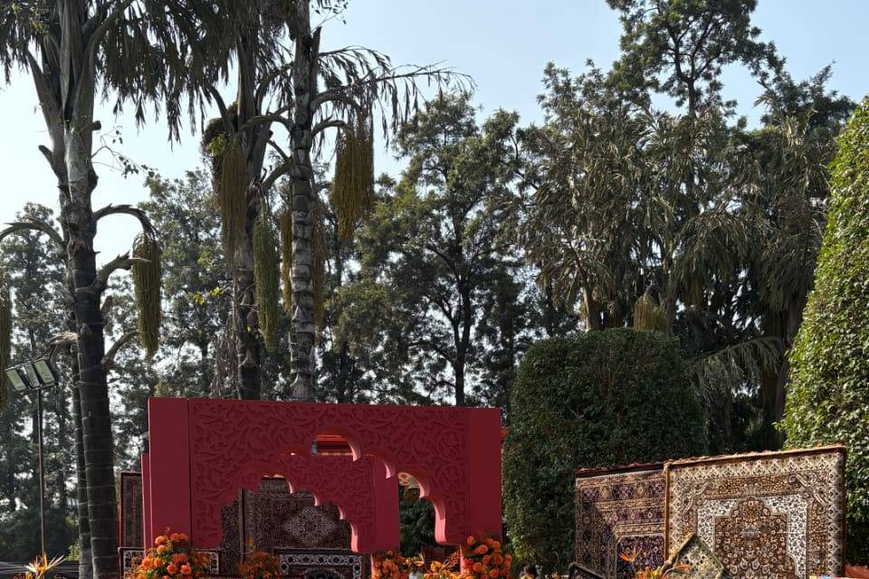 Entrance Decor