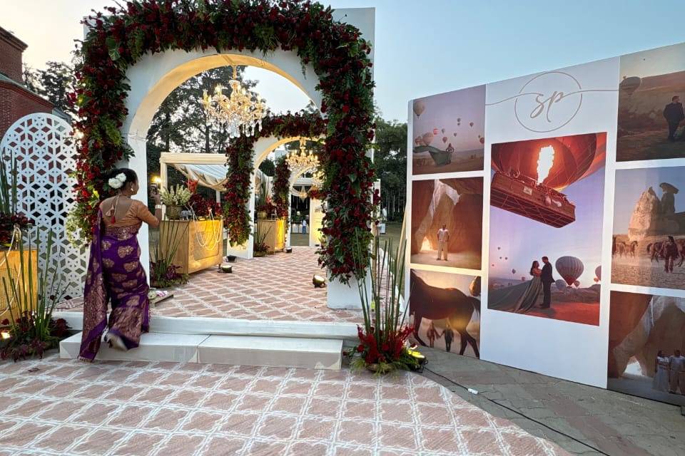 Entrance Decor