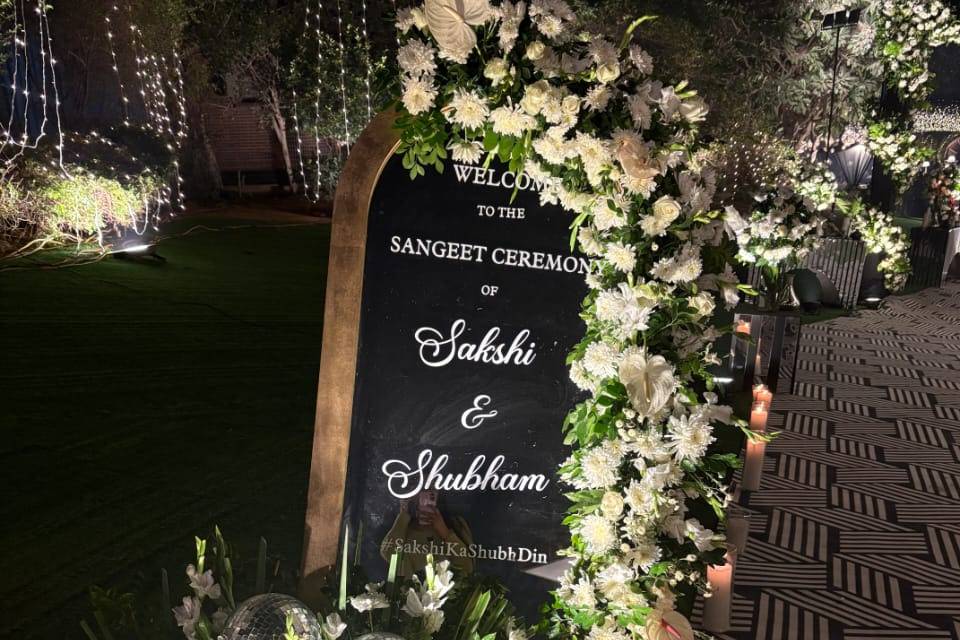 Welcome Mirror Board