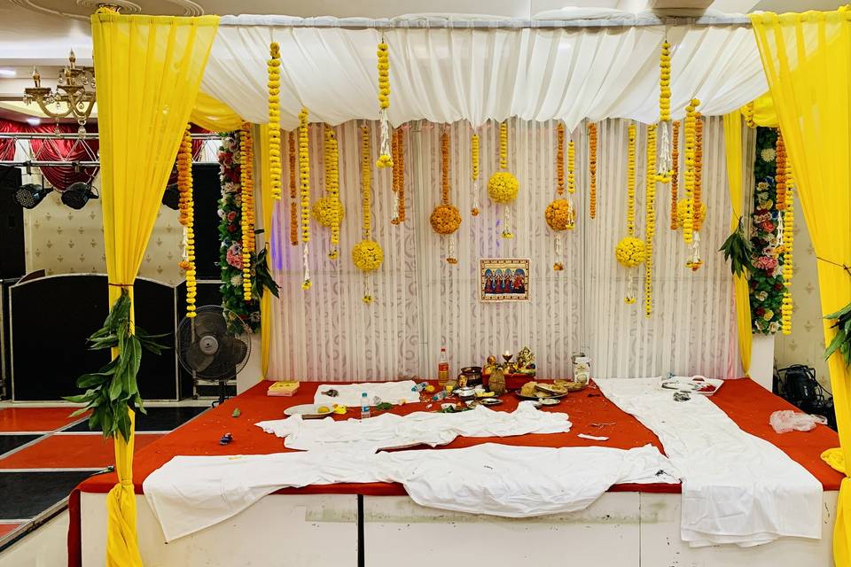 Kashish Residency & Banquet