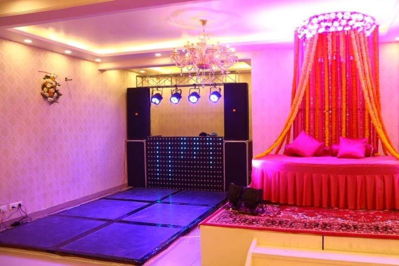Banquet hall